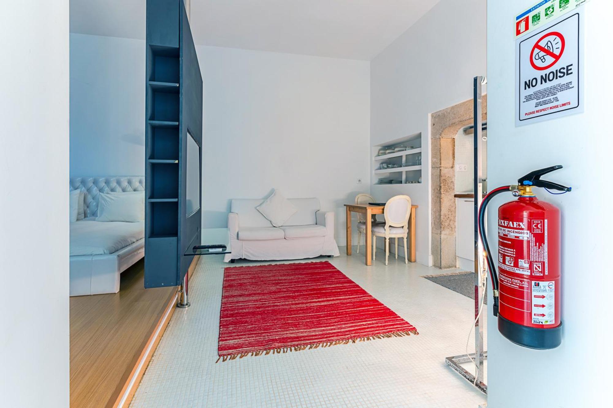 Portas Do Castelo Apartments Lisboa Стая снимка